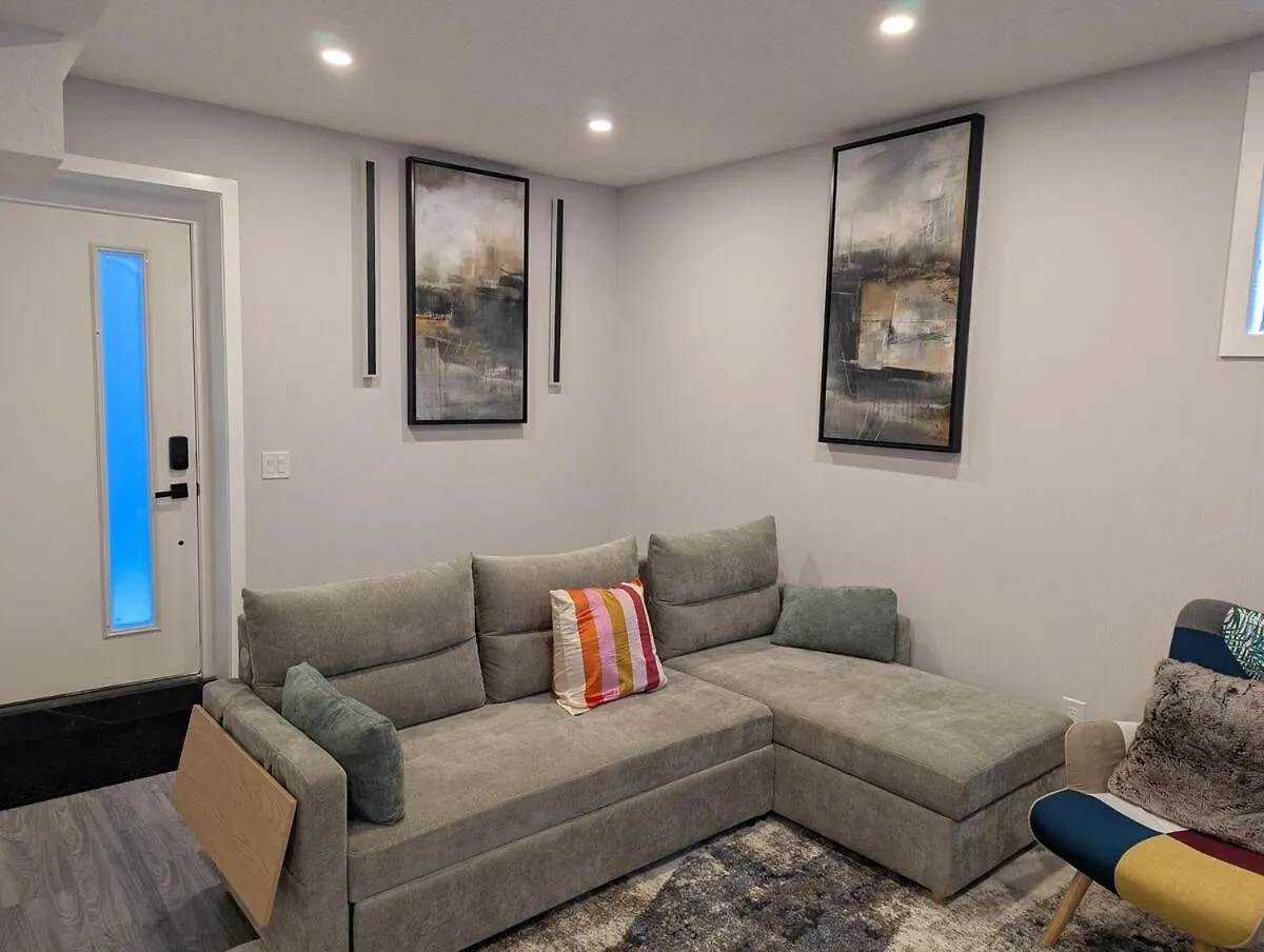 Miat Apartment Calgary